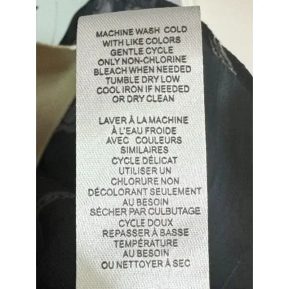 T Tahari Crane Print Black Ruffle Short Sleeve Blouse Small - Picture 8 of 8